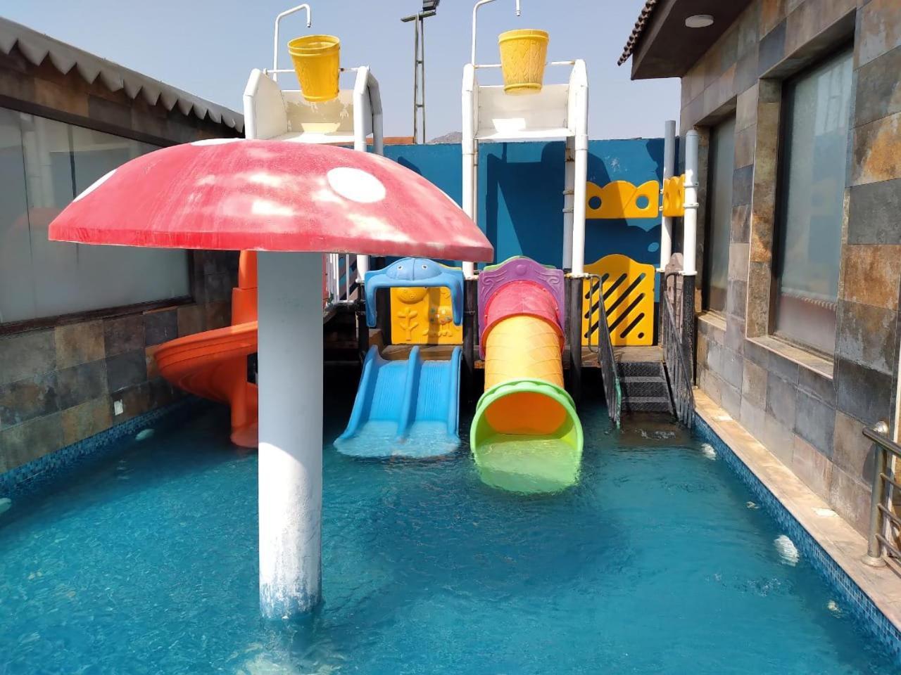شاليهات الكوخ السويسري وأكوابارك Villa Ash Shishah ภายนอก รูปภาพ